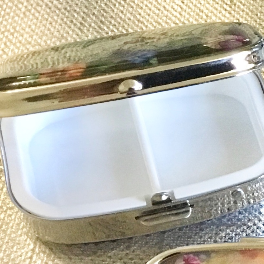 Hummingbird Flower Garden Whimsical Multi-Use Mirrored Pill Box Container - Picture 2 of 7